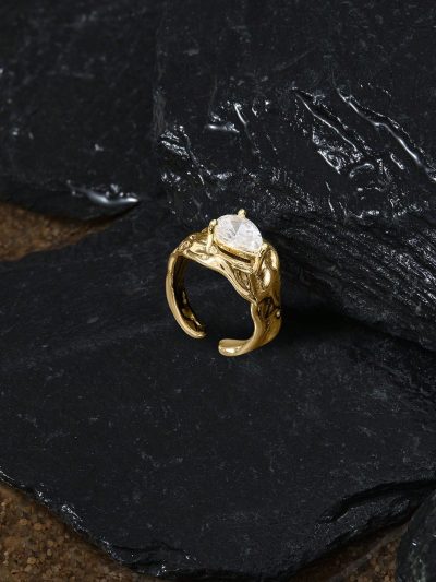 Women Gold Crystal Statement Ring – Adjustable Vintage Style