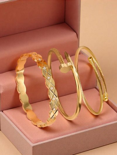 4 Piece Gold Tone Bangle Bracelet Set – Textured and Crystal Accent Stackable Bracelets – Elegant Women Jewelry