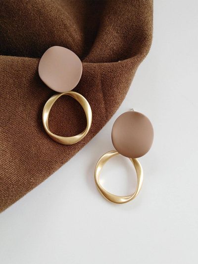 Gold Tone Abstract Drop Earrings – Matte Beige Round and Open Oval Dangle Earrings – Modern Women Fashion Jewelry