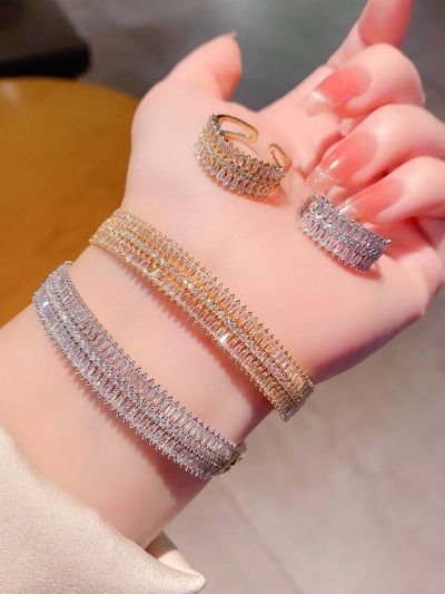Women Luxury Crystal Bracelet & Ring Set – Gold and Silver Sparkling Jewelry Set